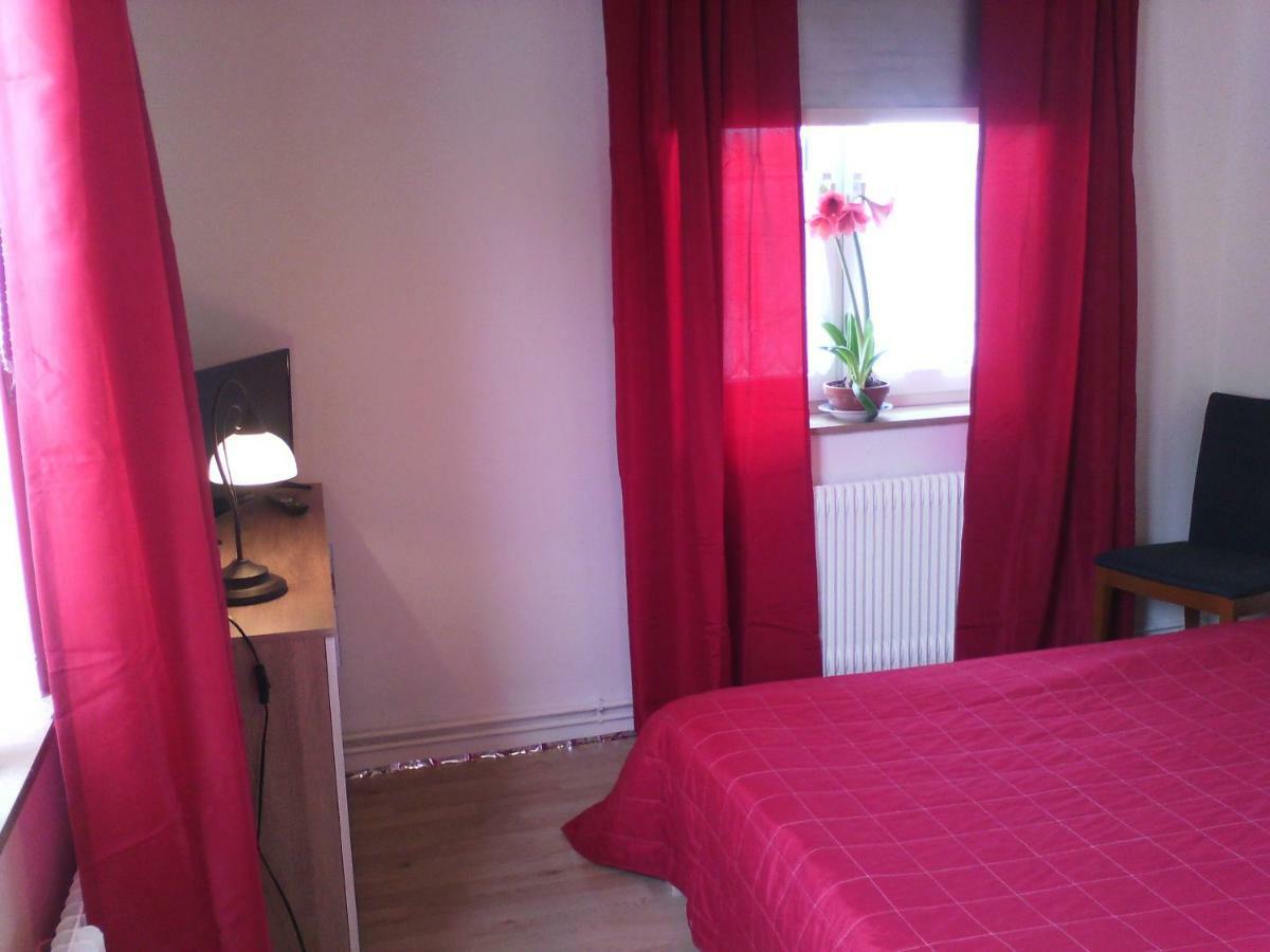 Bed&Breakfast Amaryllis Detmold Dış mekan fotoğraf